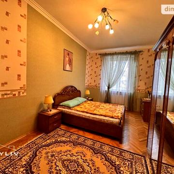 Довгострокова оренда 4к Квартира Дорошенка Петра вулиця