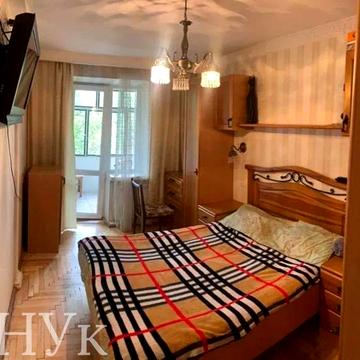 Продам простору 3-х кімнатну квартиру за супер-ціною!!!