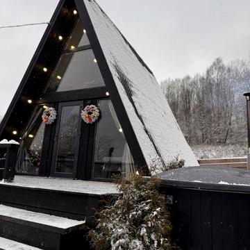 Оренда Будиночка  А-Фрейм Чан-Джакузі 20хв від Івано-Франківська