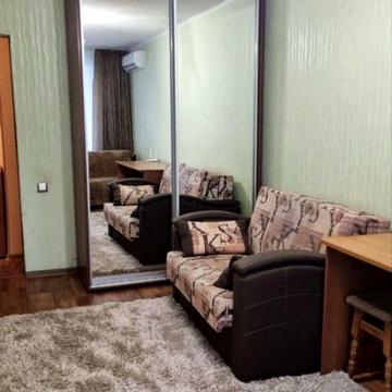 Героїв Крут вул. (Фурманова), 12