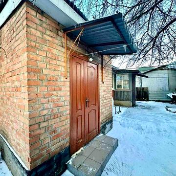 Продається частина будинку в районі Мотелю.