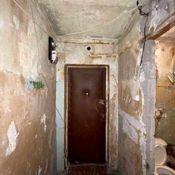 Продам 2к. квартиру, пр. Науки (Гагаріна), 131