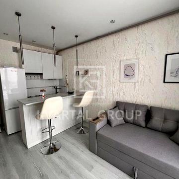 ПОДАТКИ-2%! Продам євро-2к з НОВИМ якісним ремонтом. ЦЕНТР Ірпеня.