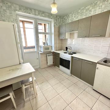 Анатолія Петрицького вул., 5/9