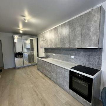 Квартира з НОВИМ ремонтом, є УСЕ! Без % біля парку