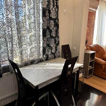 Довгострокова оренда 3к Квартира Курсанта Єськова вулиця