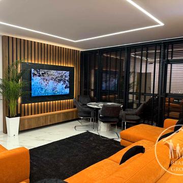 Стрийська вул., 108