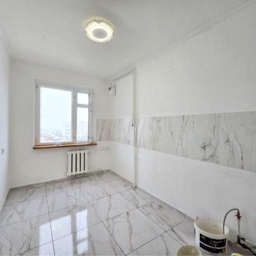 Продам 3х кімнатну, КОМАРОВА (р-н ЧЕРЕМОШУ), ОКРЕМІ КІМНАТИ, 2 балкони
