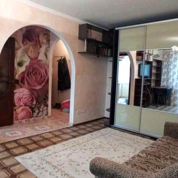 Продам 2ком кв пр. Богдана Хмельницкого / А. Поля / Правый берег