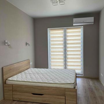 Миколи Боровського вул., 1/17