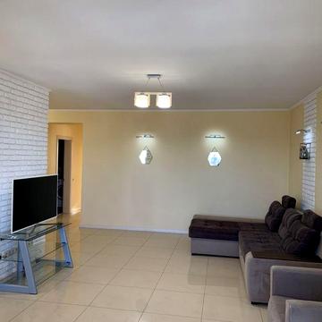 Квартира в центрі Луцьк 98кв. 550$