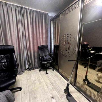 Продам Видовую  4кв Шишковка (ХАИ) метро Героев труда или Университет