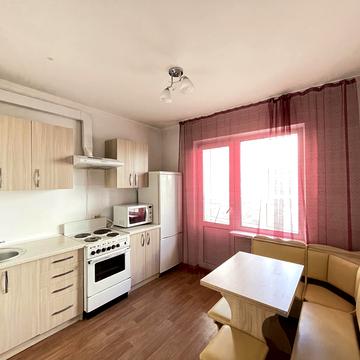 Бориса Гмирі вул., 16