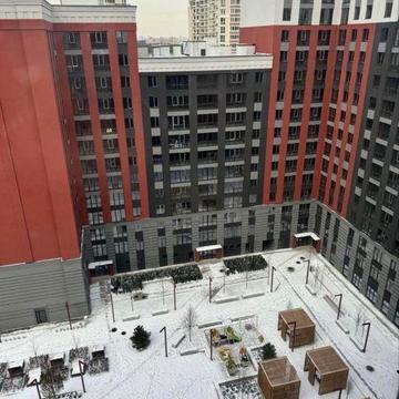 Велика 2к квартира! Заселений будинок! До Києва 7хв!