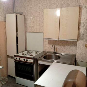 Аренда простой, но чистой 1 к квартиры  Героев Труда