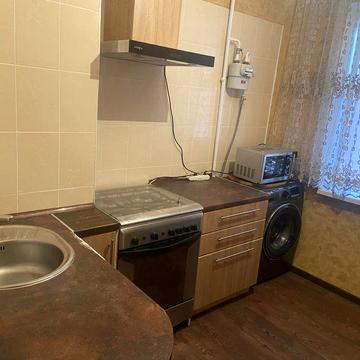 Оренда 2-к біля варуса  на вечірньому бульварі можно на 3 місяці