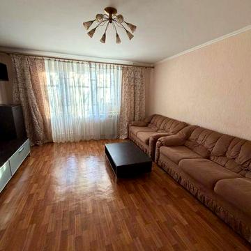 Здається 3 кімнатна квартира