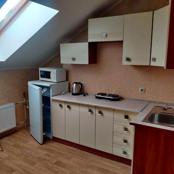 Своя студія в Подільському районі, мансарда