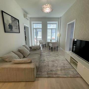 Лютеранська вул., 8