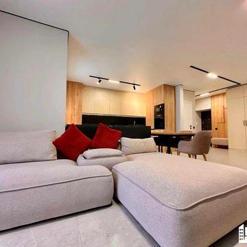 Перша здача! 2 кім квартира з кухнею-студією біля озера