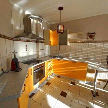 В. Китаївська 10а, оренда просторої студії, м Деміївська