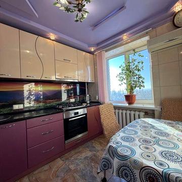 Оренда 2-кімнатної з ремонтом вулиця Велика Набережна, 50м2