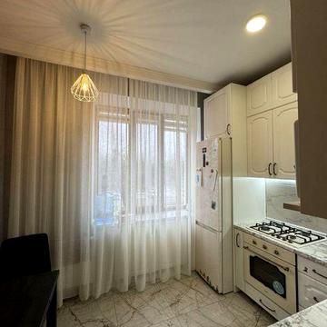 Продам Трехкомнатную квартиру у.Спаская -Юбилейная