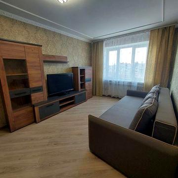 Здам 1 кімнатну квартиру біля Епіцентру.