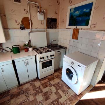 Надії Алексєєнко вул. (Чичеріна), 40-Б