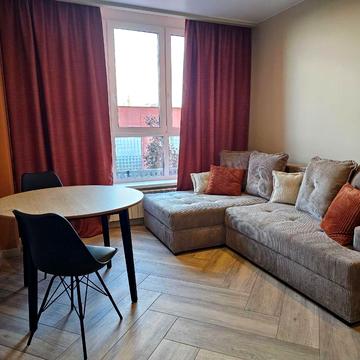 Набережно-Рибальська дорога вул., 27