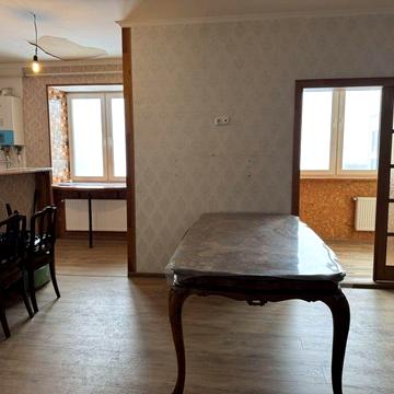 Продаж двух - кімнатноі квартири