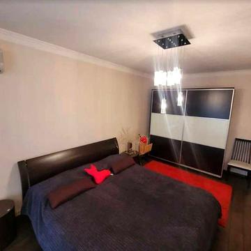 Трехкомнатная кв. метро Спортивная, Защитников Украины