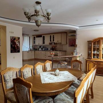 Продається  унікальний будинок