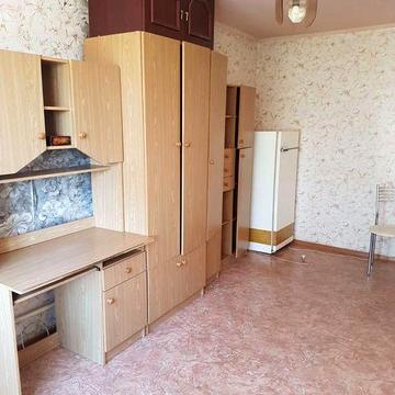 Продам гостинку в районе Одесской.