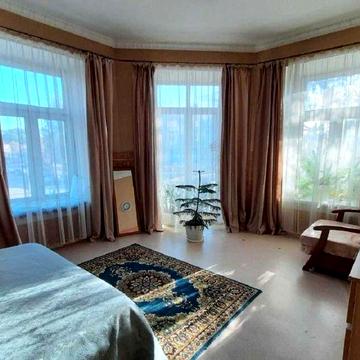 Продам 3-комнатную квартиру в центре Молдаванки