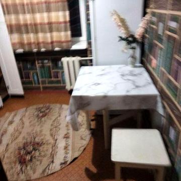 Заболотного, квартира с балконом на 1/9эт, газовая плита