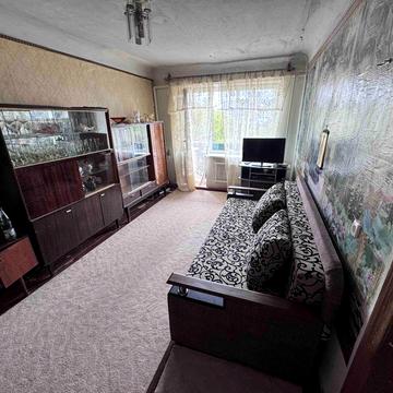 Конституції, 48