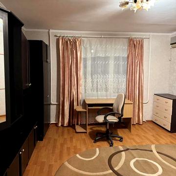 Продам 1к квартиру на Левитана/Небесной сотни Капит.ремонт 6 этаж