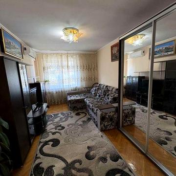 Здається 2 км квартира район  Майдану