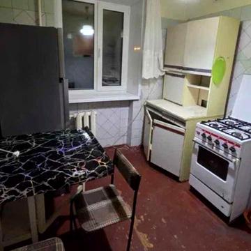 2 кім в ЦЕГЛІ середній поверх ПОЛЯ (КІРОВА) (719221)