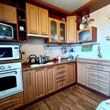 Ремонт. Вся мебель і техніка. Є світло. Є вода.