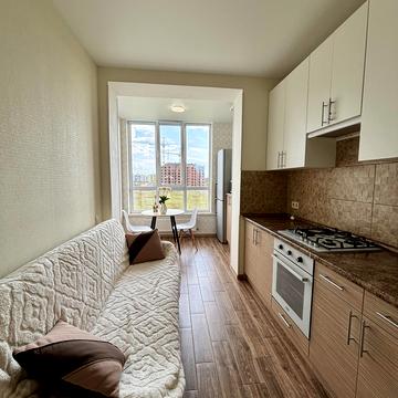 Героїв Небесної Сотні просп., 34/2