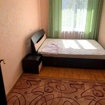 2-кімнатна квартира поруч з метро, Левада