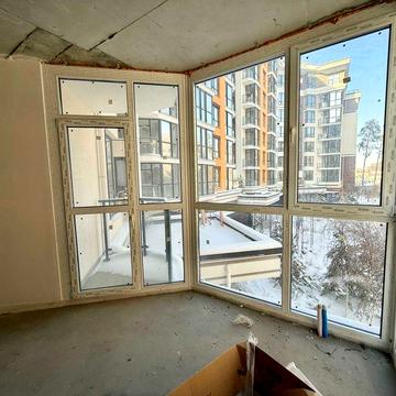 Однокімнатна в мальовничому місці, газ! Без комісії!