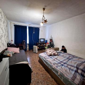 Продам 1к 30м вул. Данила Галицкого 8,  правый берег