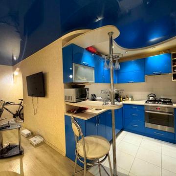 Черемушки/простора 3 кімнатна 85 м² з ремонтом і меблями