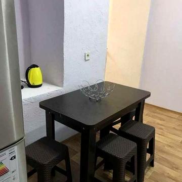 Продам квартиру ул. Разумовского, 1 этаж, газ. Закрытый двор.