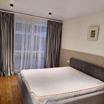 Оренда класної квартири в жк місто трав Кульпарківська 226