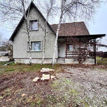 Продається автономний  двохповерховий будинок с. Пісчанка