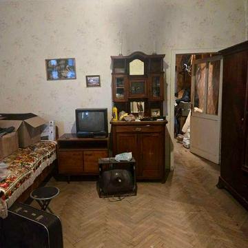 3-кімнатна квартира, центр, продаж